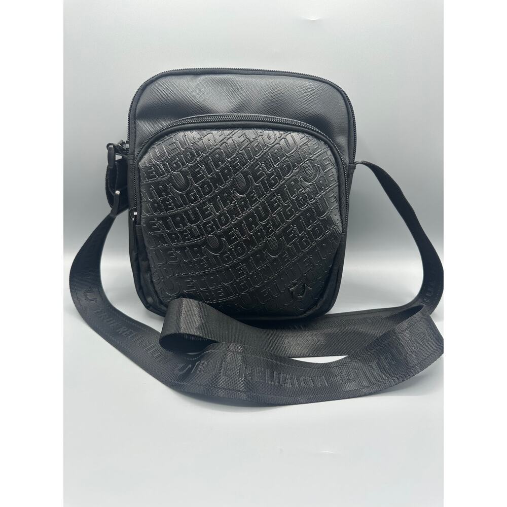 ✨ RARE True Religion Men’s Embossed Crossbody - NWOT ✨